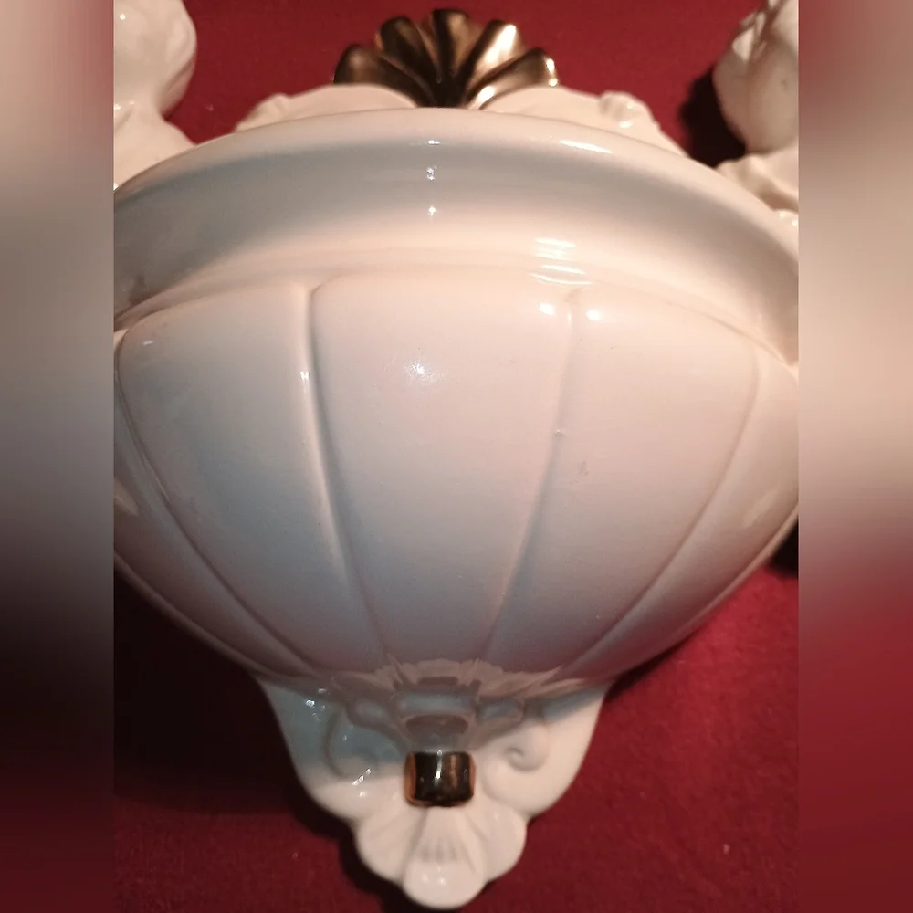 Scioto Ceramics White Ceramic Angel CherunWall Sconce Planter 1989 14x10.5x5.5